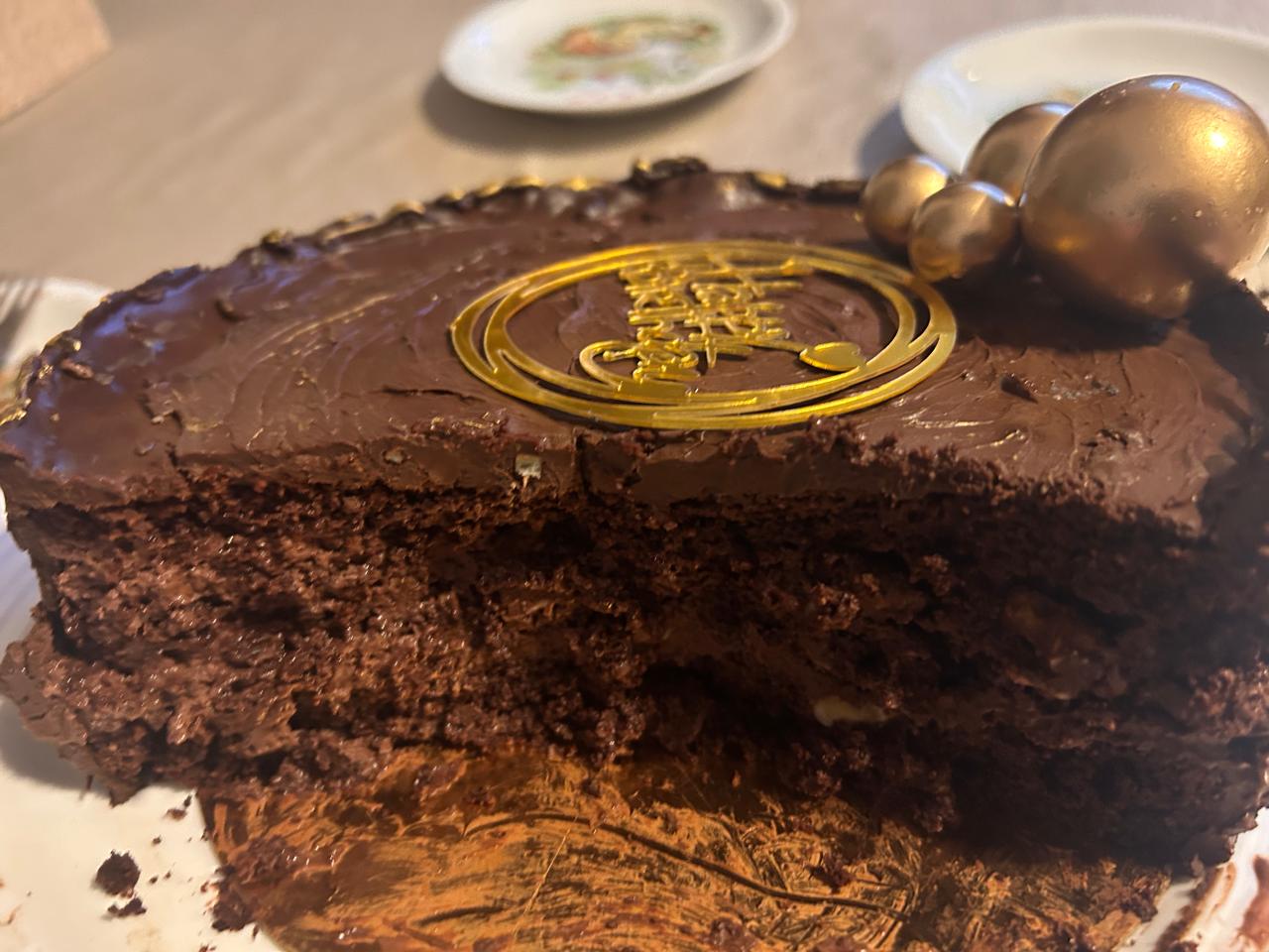 Gâteaux d’Anniversaire - Chocolat Noir – Génoise & ganache chocolat